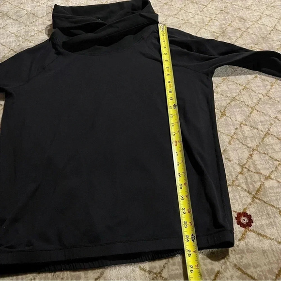 Lululemon Healthy Heart Pullover in Black Size 6 - Picture 8 of 9